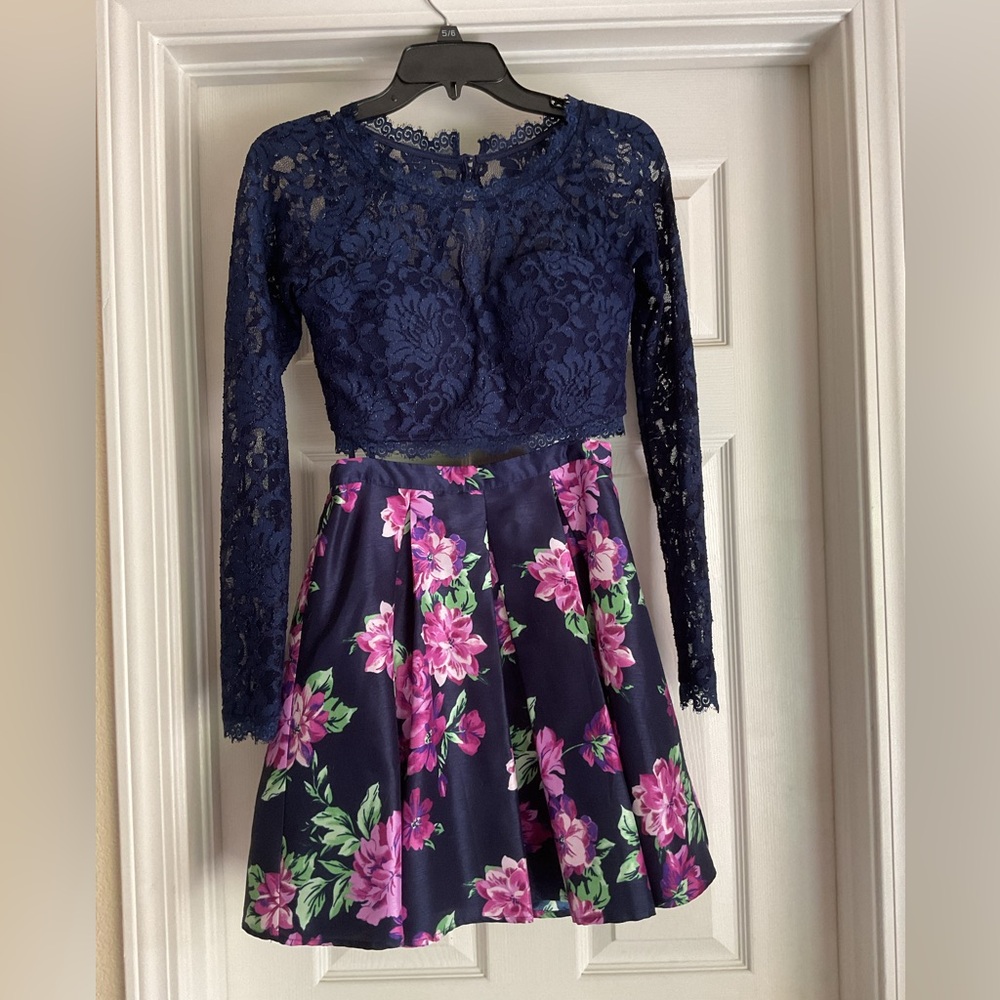 Sequin Hearts Two Piece Long-Sleeve Glitter and Floral Blue Dress Size 3